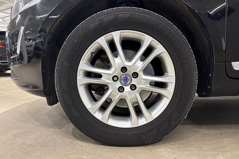 Bild 5 av Volvo XC60 D5 AWD Summum BE PRO Polestar Opt. / Panorama / VOC