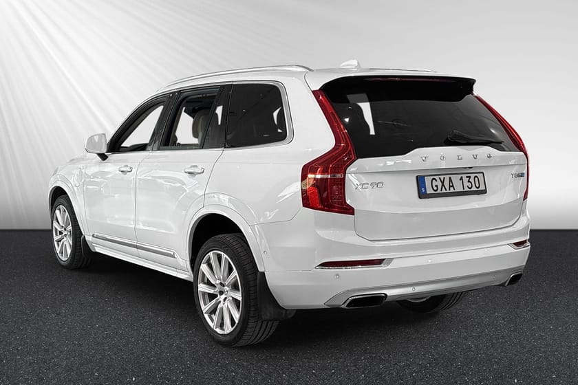 Bild 3 av Volvo XC90 T8 AWD Inscription 7-säten B&W / Luftfjädring / HuD