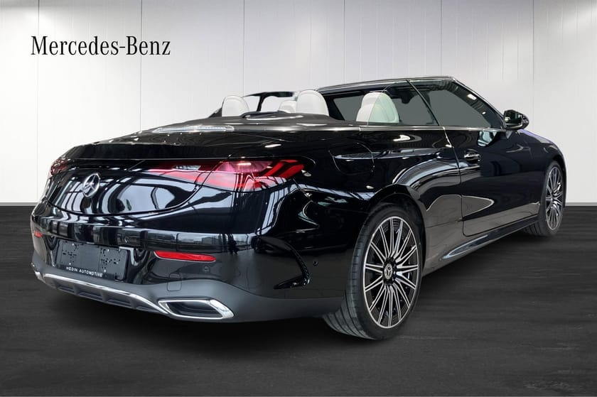 Bild 5 av Mercedes-Benz CLE 300 4MATIC Cabriolet AMG Line