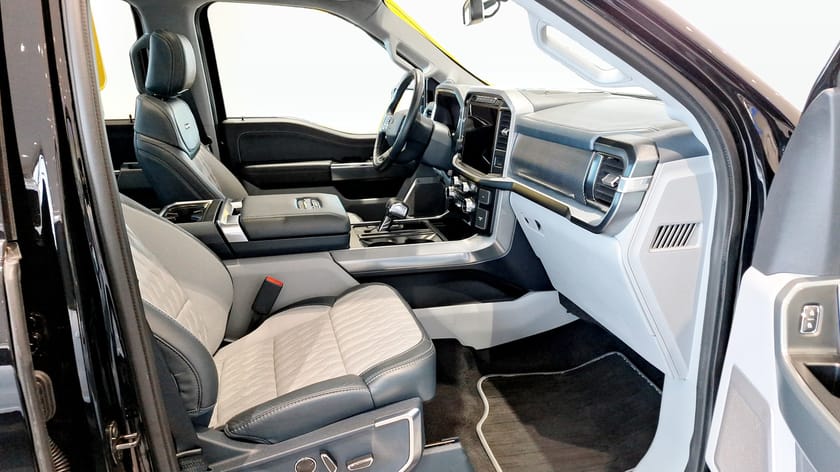 Bild 3 av Ford F-150 SuperCrew KAMPANJ - Limited - S.C V6 PowerBoost 4x4