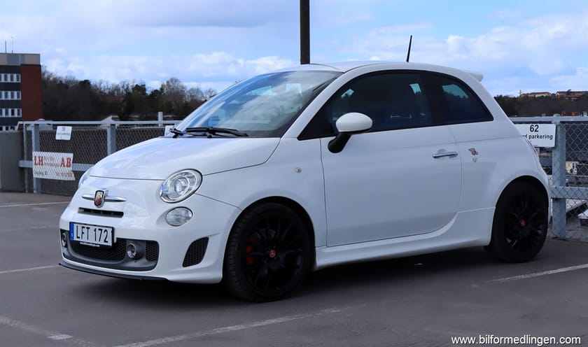 Bild 1 av Abarth 595 1.4 Turbo 160hk Automat S/V-hjul