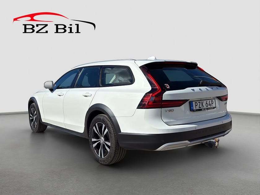 Bild 4 av Volvo V90 Cross Country B4 AWD Pano Värmare Drag MOMS