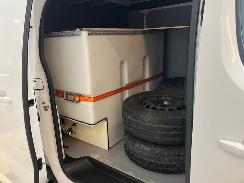 Bild 5 av Peugeot Expert Panel Van (Spolbil) L2 PRO+ 2,0 BlueHDi 120hk (Värmare+Drag)
