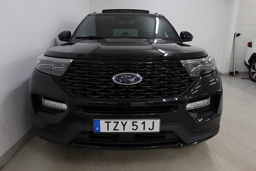 Bild 2 av Ford Explorer Plug-In Hybrid 7-Sits MOMS ST-Line Pano Drag B&O 360° 457hk