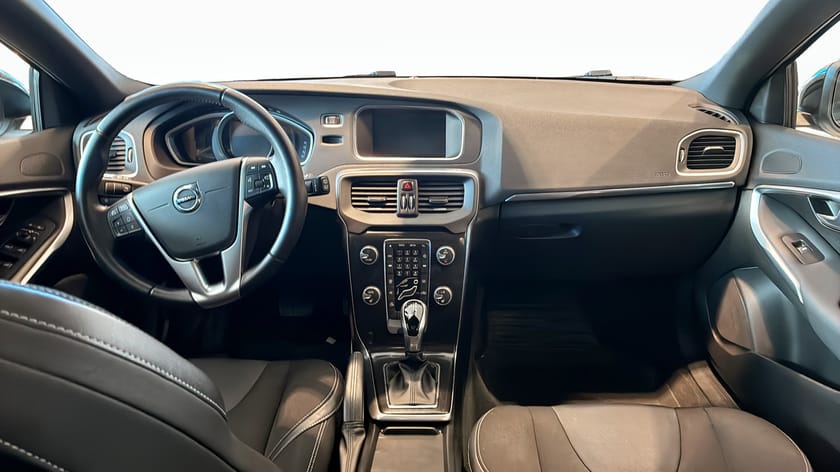 Bild 4 av Volvo V40 Sommarkampanj 3,95% ränta