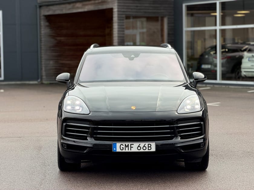 Bild 3 av Porsche Cayenne E-Hybrid TipTronic Drag Luft B-Kamera Navi