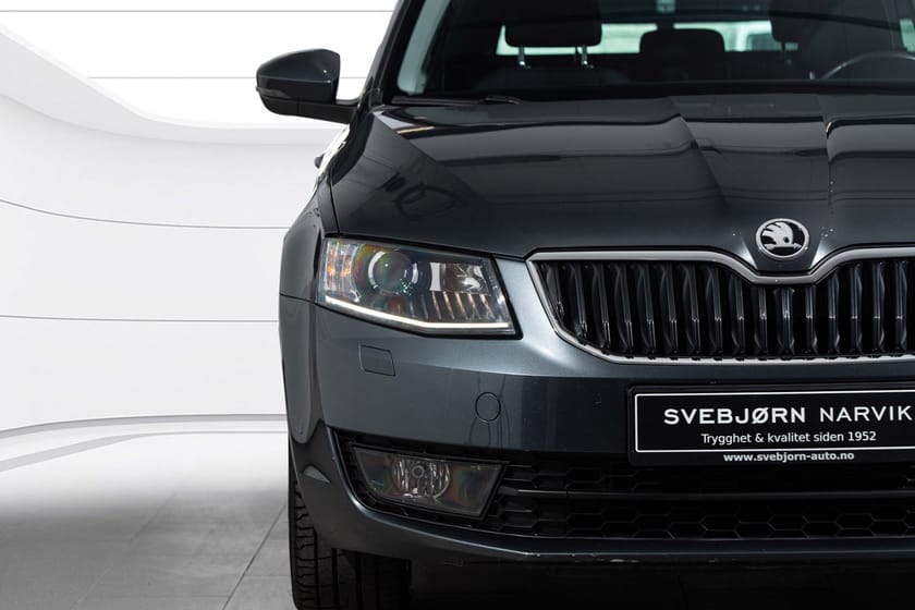 Bilde 2 av Škoda Octavia Stasjonsvogn Oct 3 stv ele tdi 105 4x4