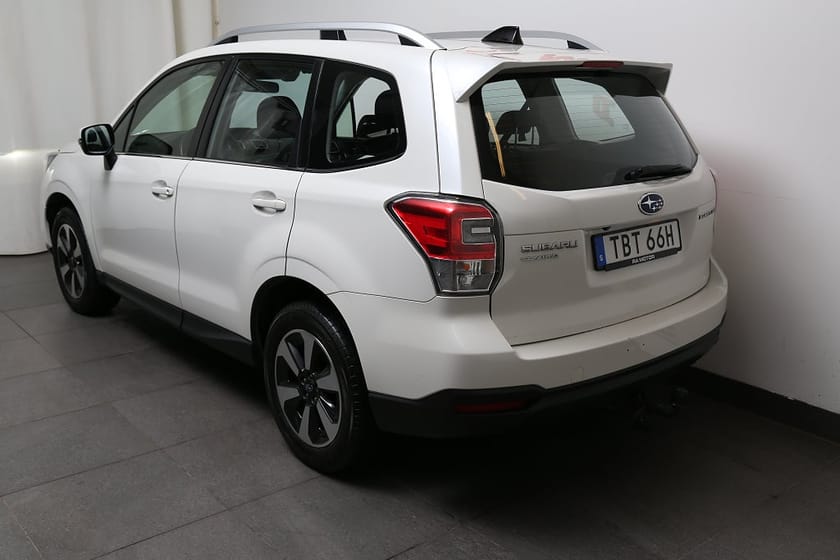 Bild 4 av Subaru Forester 2,0i 150hk XS CVT AWD Dragkrok