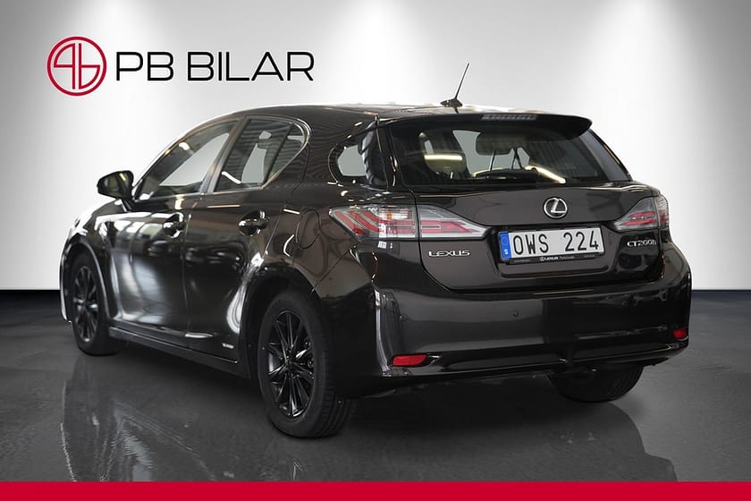 Bild 4 av Lexus CT 200h 1.8 CVT Hybrid Executive B-kam Läder Taklucka