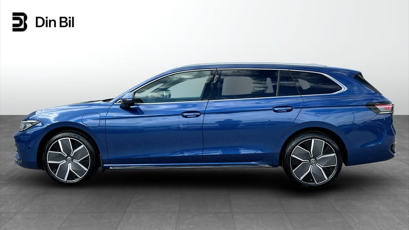 Bild 2 av Volkswagen Passat Variant eHybrid 272 DSG6 R-LINE Swe edition leasingkampanj