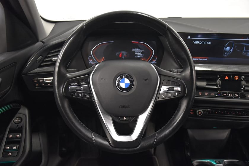 Bild 2 av BMW 120i Aut Sport Line Rattv Navi Cockpit 178hk