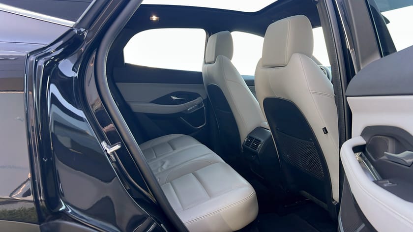 Bild 5 av Jaguar E-Pace P300e PHEV R-Dynamic SE