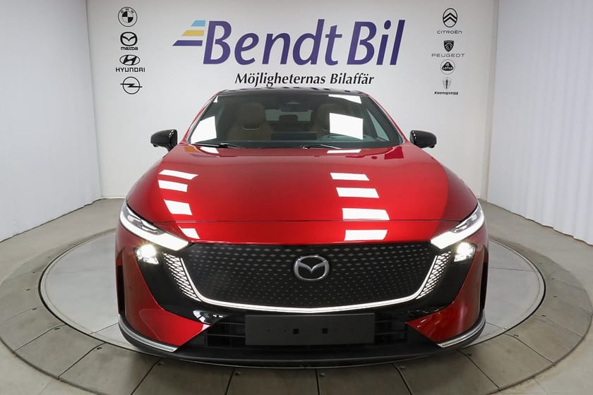 Bild 2 av Mazda 6e Standard Range 68.8 kwh Takumi Plus / Panoramaglastak / Adaptiv Farth.