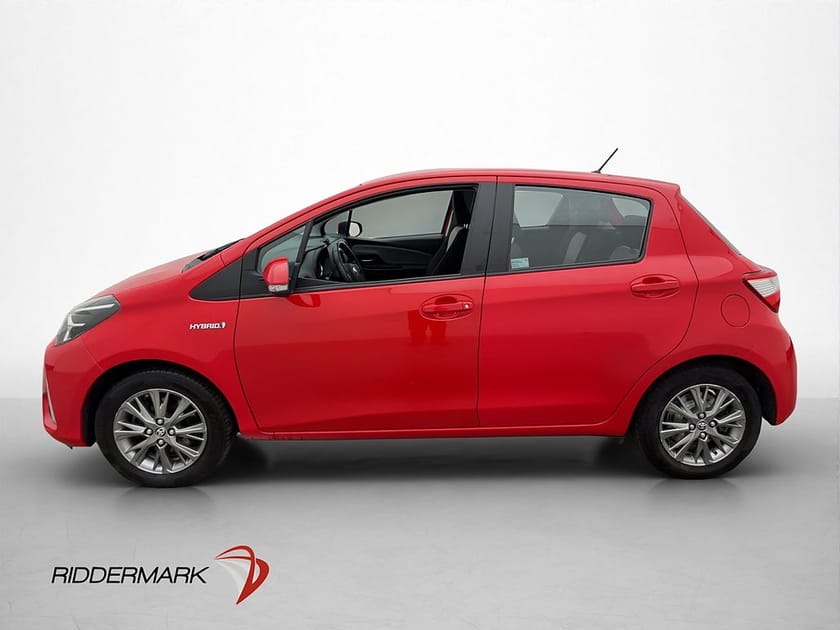 Bild 4 av Toyota Yaris Hybrid e-CVT 101hk Active Backkamera 0.37l/mil