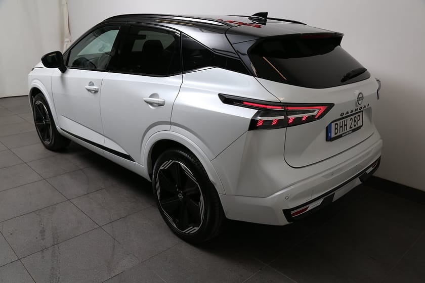 Bild 4 av Nissan Qashqai 1,3 DIG-T XTRONIC-CVT MHEV 158hk N-Design 360° Leasbar