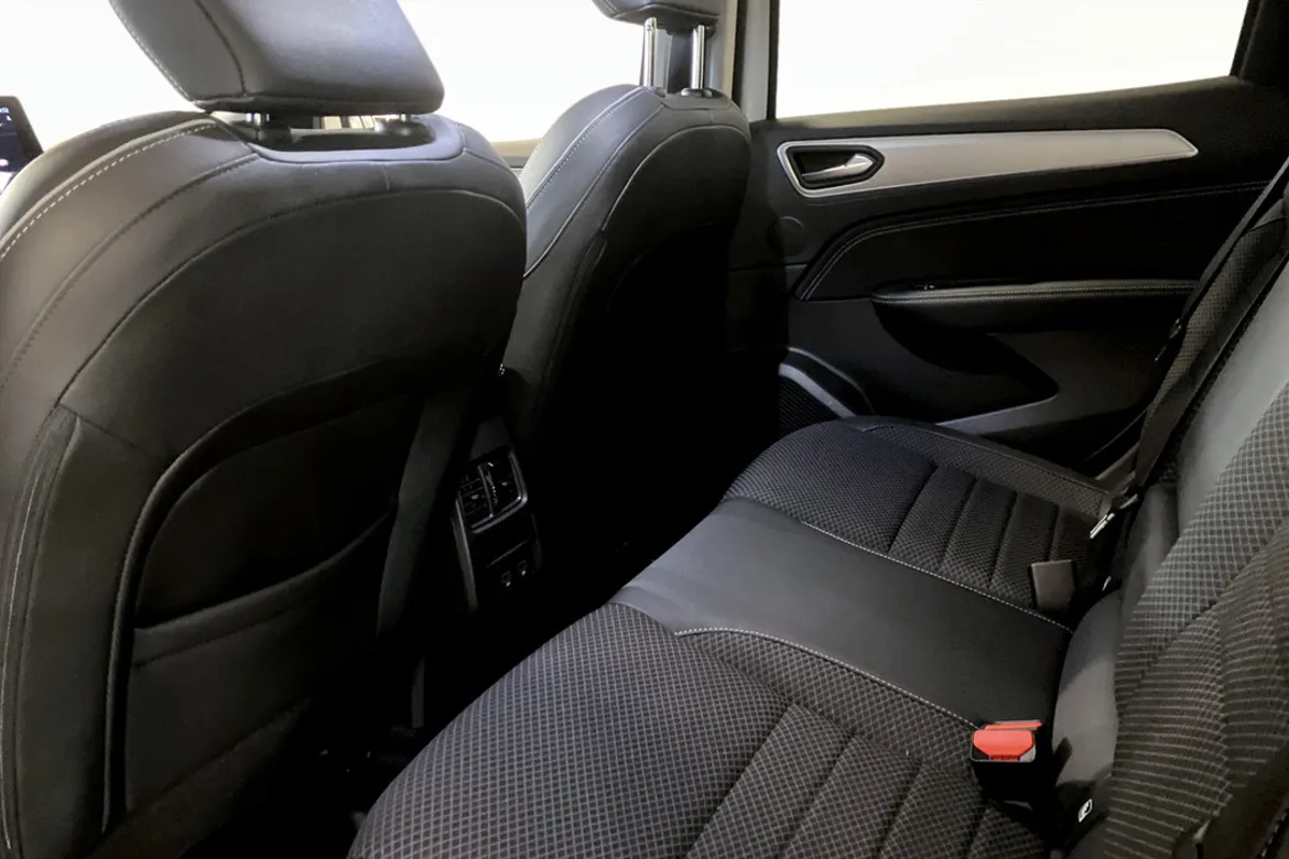 Renault Arkana E-TECH 145