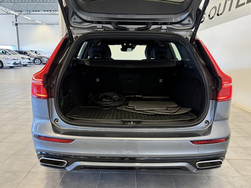 Bild 5 av Volvo V60 Recharge R-Design T6 AWD 340hk Aut/Drag