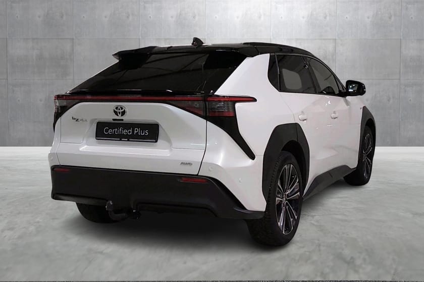 Bilde 5 av Toyota bZ4X AWD Executive Bitone Panorama I 20'' I Krok