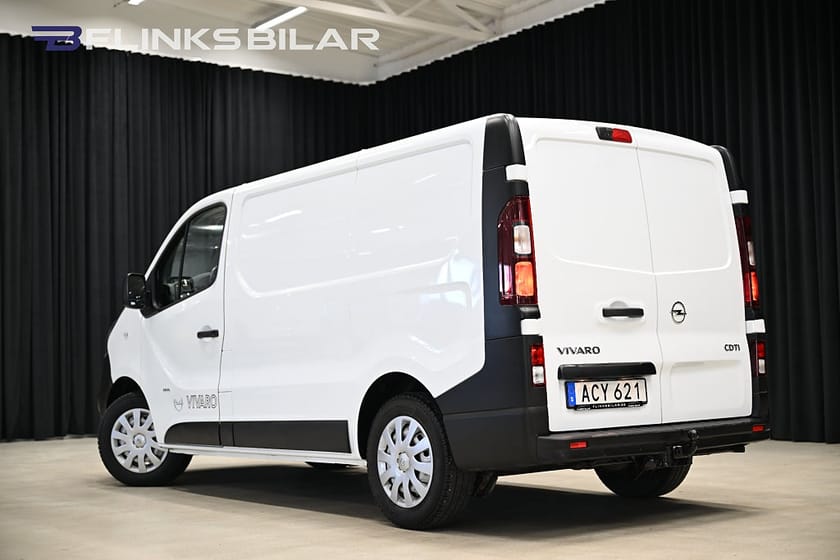 Bild 4 av Opel Vivaro Skåpbil CDTi 120HK Drag|Värmare|Backkamera|Lågmil|Kamkedja