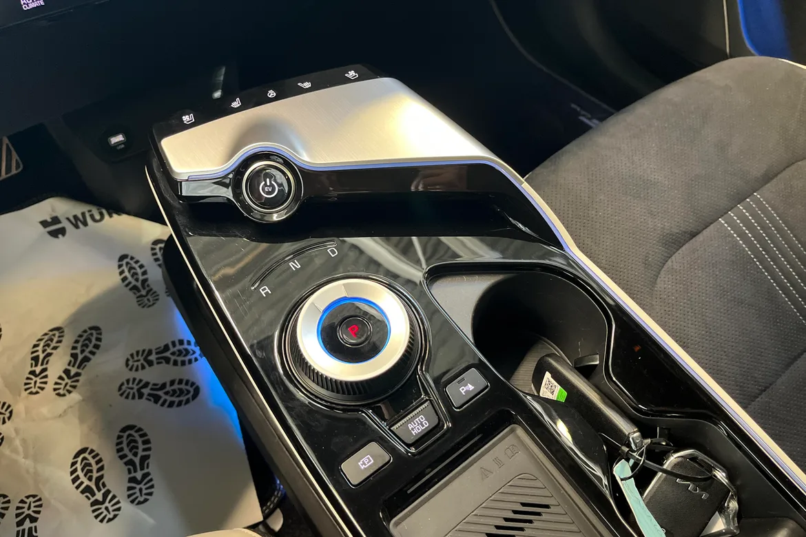 picture of a car