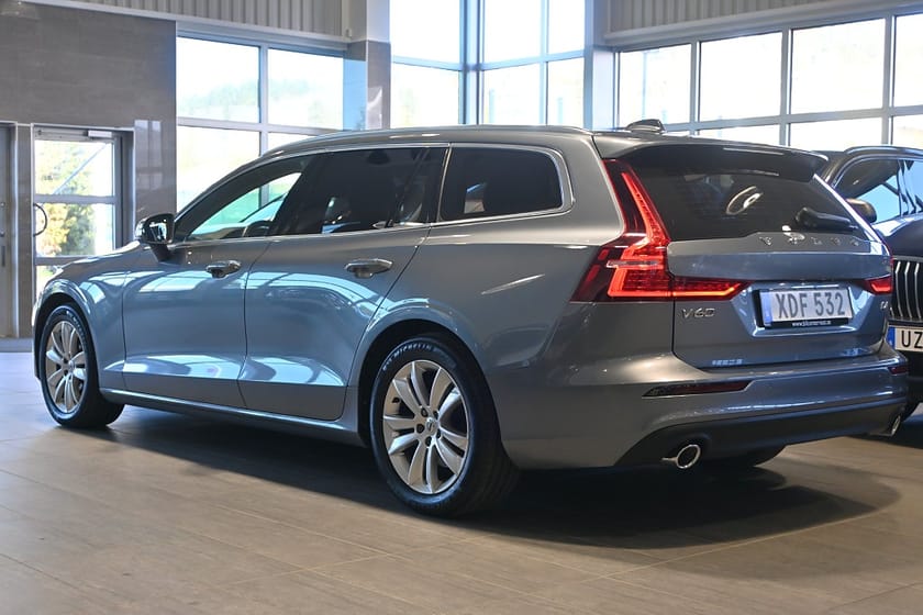 Bild 3 av Volvo V60 D4 Aut 190hk Momentum Adv. Drag Värmare