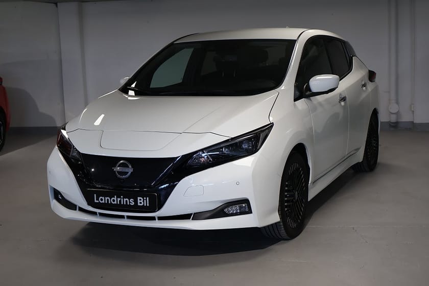 Bild 1 av Nissan Leaf N-Connecta 39kWh / V-hjul / PL=3.795:-
