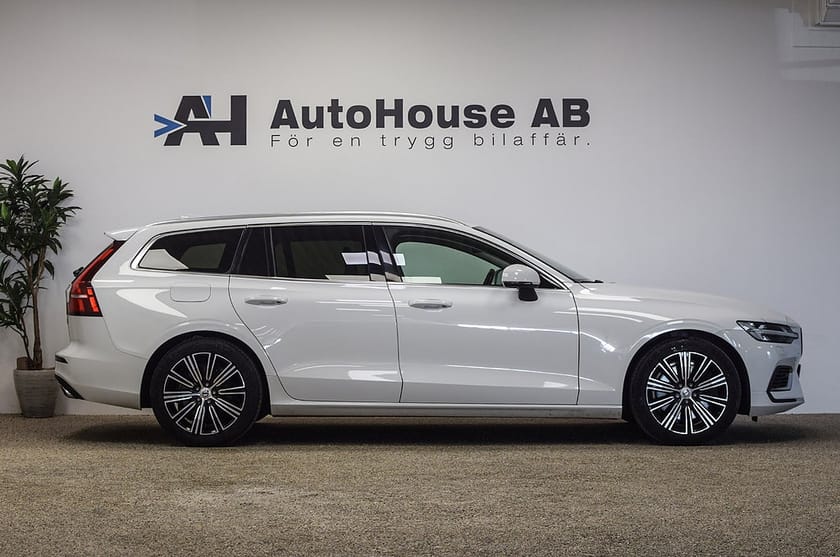 Bild 3 av Volvo V60 Recharge T6 AWD Inscription Expression Drag CarPlay