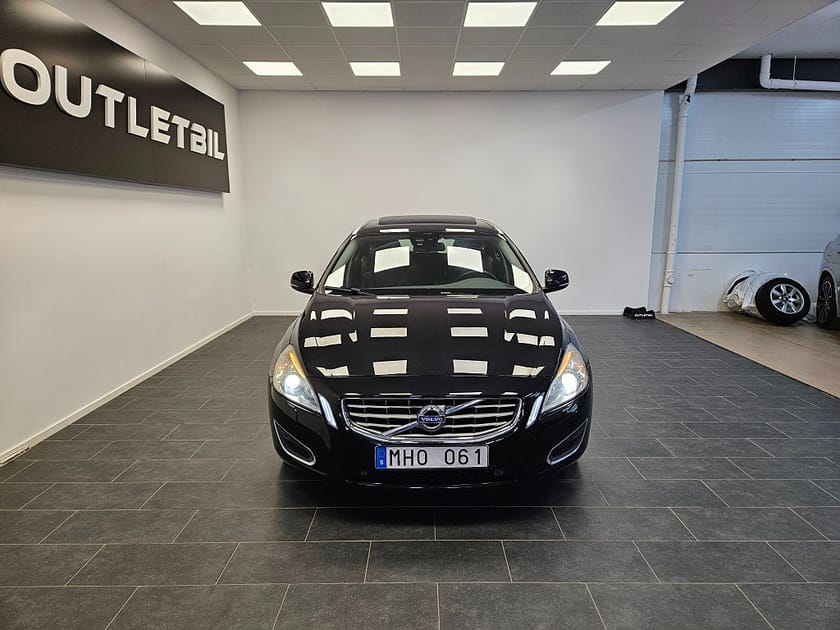 Bild 4 av Volvo V60 D5 215hk Summum Läder Värmare Taklucka Navi Drag