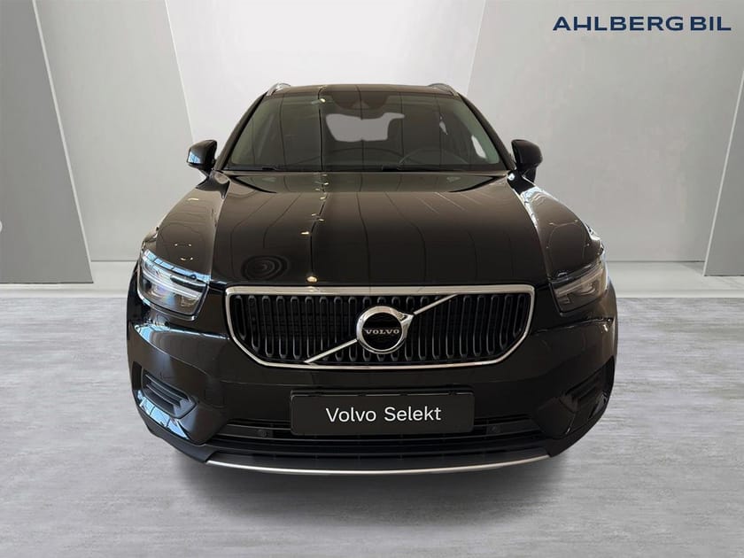Bild 5 av Volvo XC40 B4 II FWD Bensin MomAdv NaviPro Edt, Lastpaket, Dragkrok Halvautomatisk, Panoramaglastak, Parkeringskamera Bak, Navigation