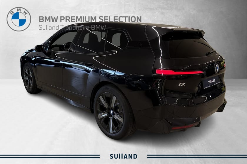 Bilde 3 av BMW iX xDrive40 IX40/Fully Charged/Serviceavtale/Panorama/Krok/ACC/HUD