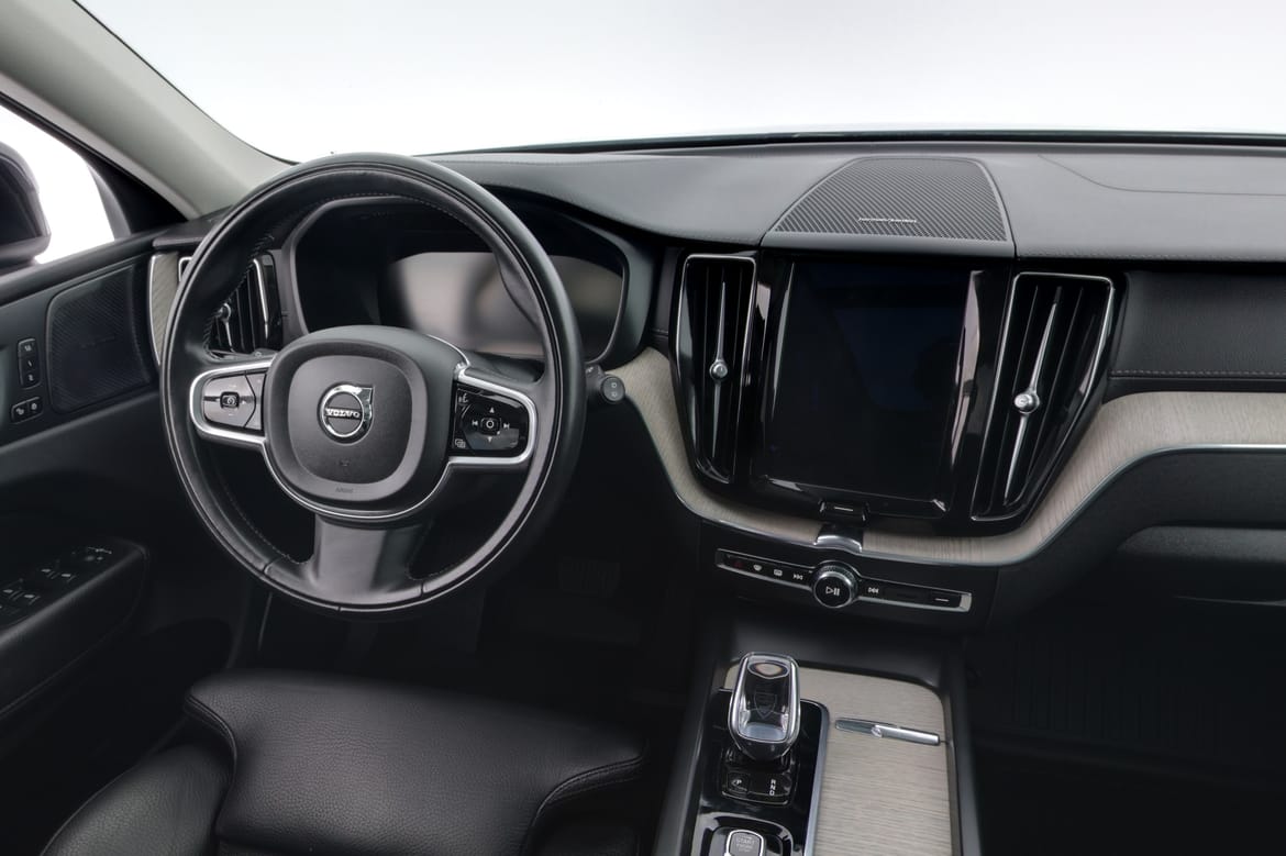 Volvo XC60 2021 - miniatyr 8