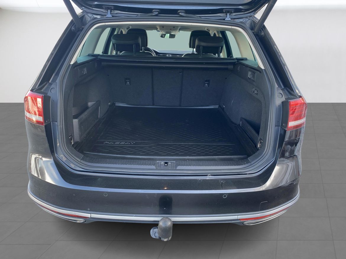 Volkswagen Passat 2019 - miniatyr 10