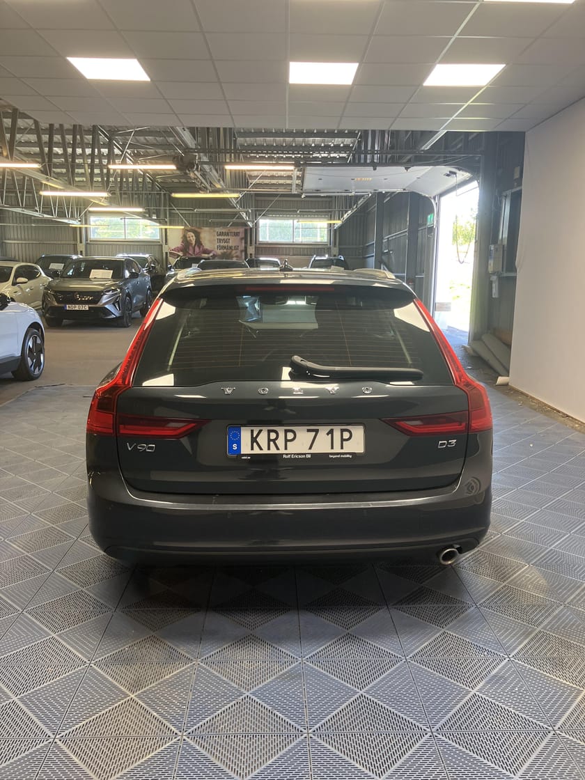 Bild 3 av Volvo V90 D3 Momentum Advanced Edition