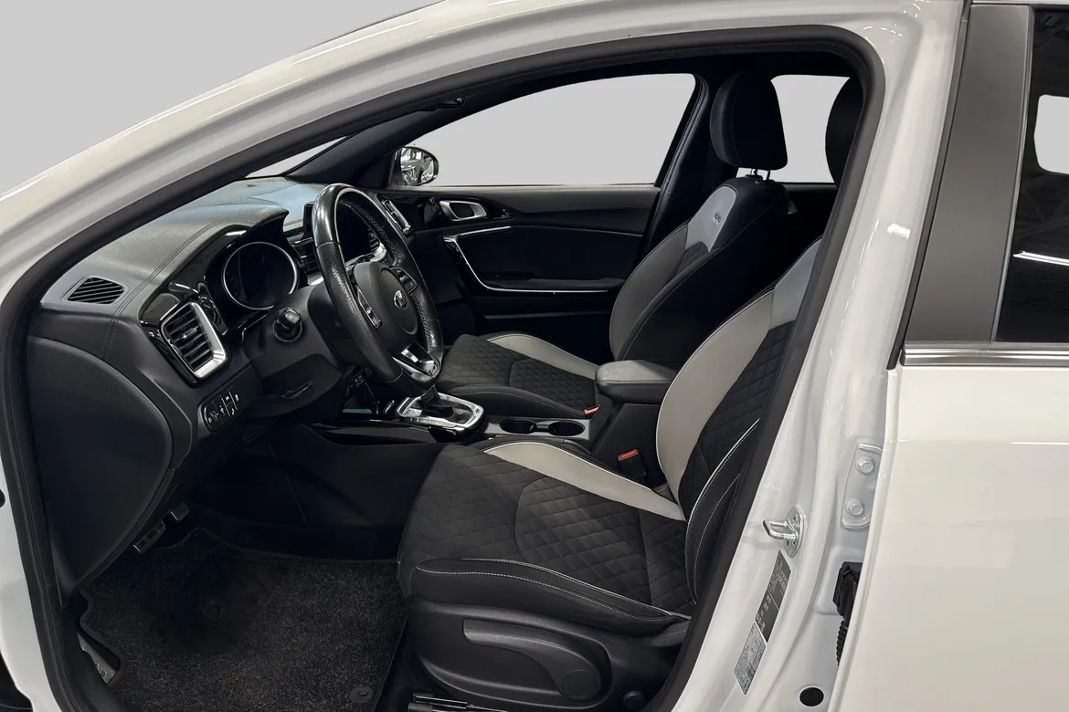 picture of a car