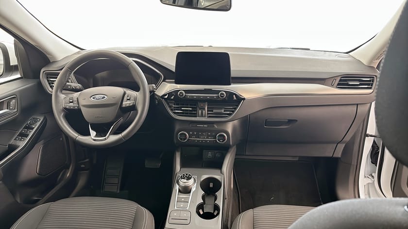 Bild 4 av Ford Kuga Hybrid AWD 190hk - Dragkrok
