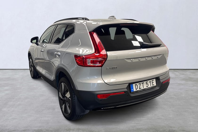 Bild 4 av Volvo EX40 Single Motor Extended Range R Plus Edt