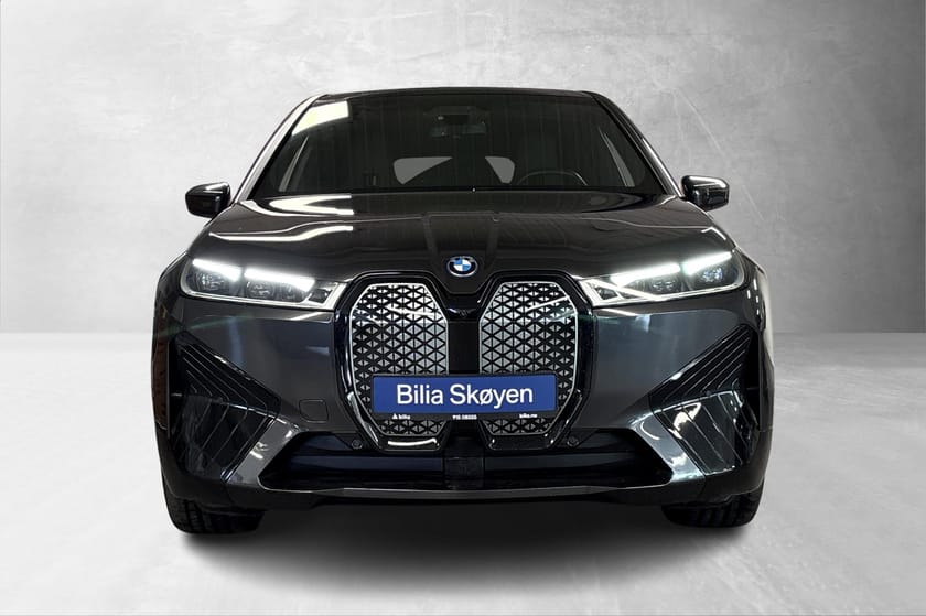 Bilde 2 av BMW iX xDrive40 Fully Charged, Soft-Close, MultiF, H/K, Laser