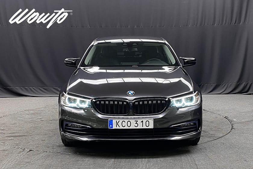 Bild 2 av BMW 520d xDrive Sedan 520 190HK Sport Line /Drag /Värmare