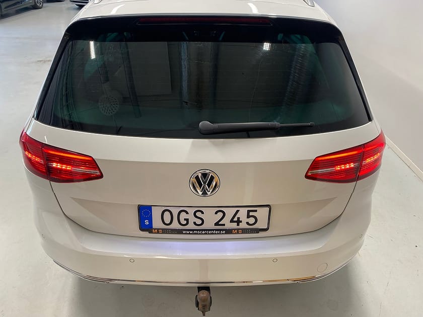 Bild 5 av Volkswagen Passat Sportscombi 2.0 TDI R-line 4M Drag M-värme