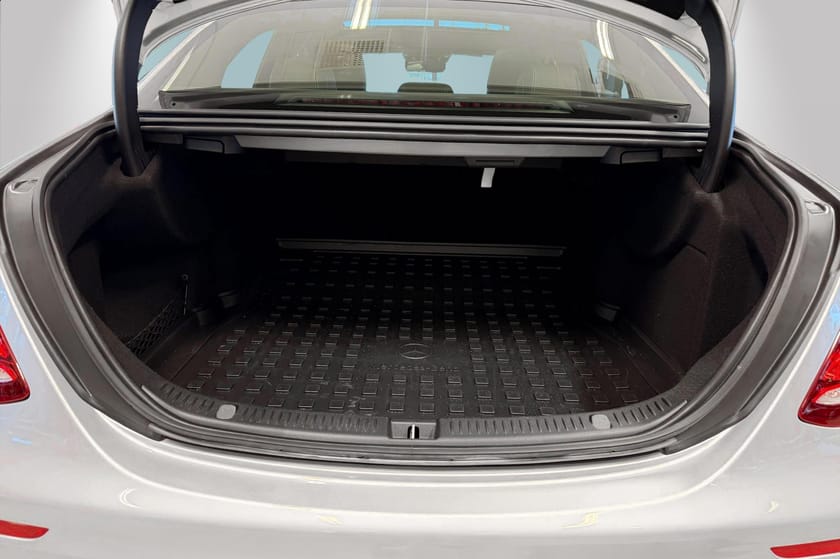 Bilde 5 av Mercedes-Benz AMG E 63 4MATIC+ | DISTRONIC, PANORAMA, BURMESTER, 360