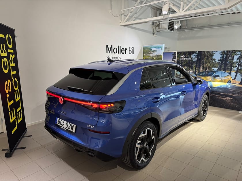 Bild 3 av Volkswagen T-Roc R-LINE 1.5 eTSI 150Hk DSG7