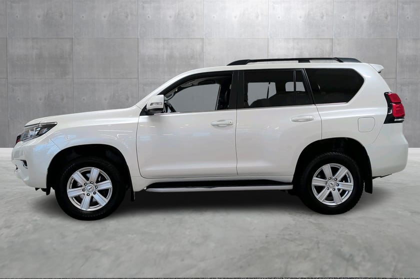 Bilde 2 av Toyota Land Cruiser 5-dørs 2,8 D-4D GX aut - Toppmodell - Hengerfeste