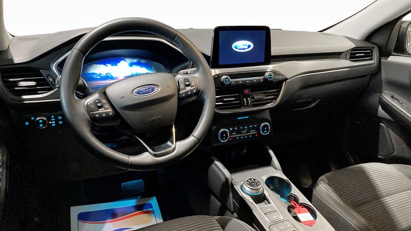 Bild 4 av Ford Kuga Plug-In Hybrid 2.5 225hk Titanium 3795kr/mån Privatleasing