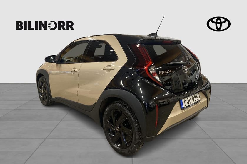 Bild 4 av Toyota Aygo X 1,0 S-CVT PULSE | Vinterhjul