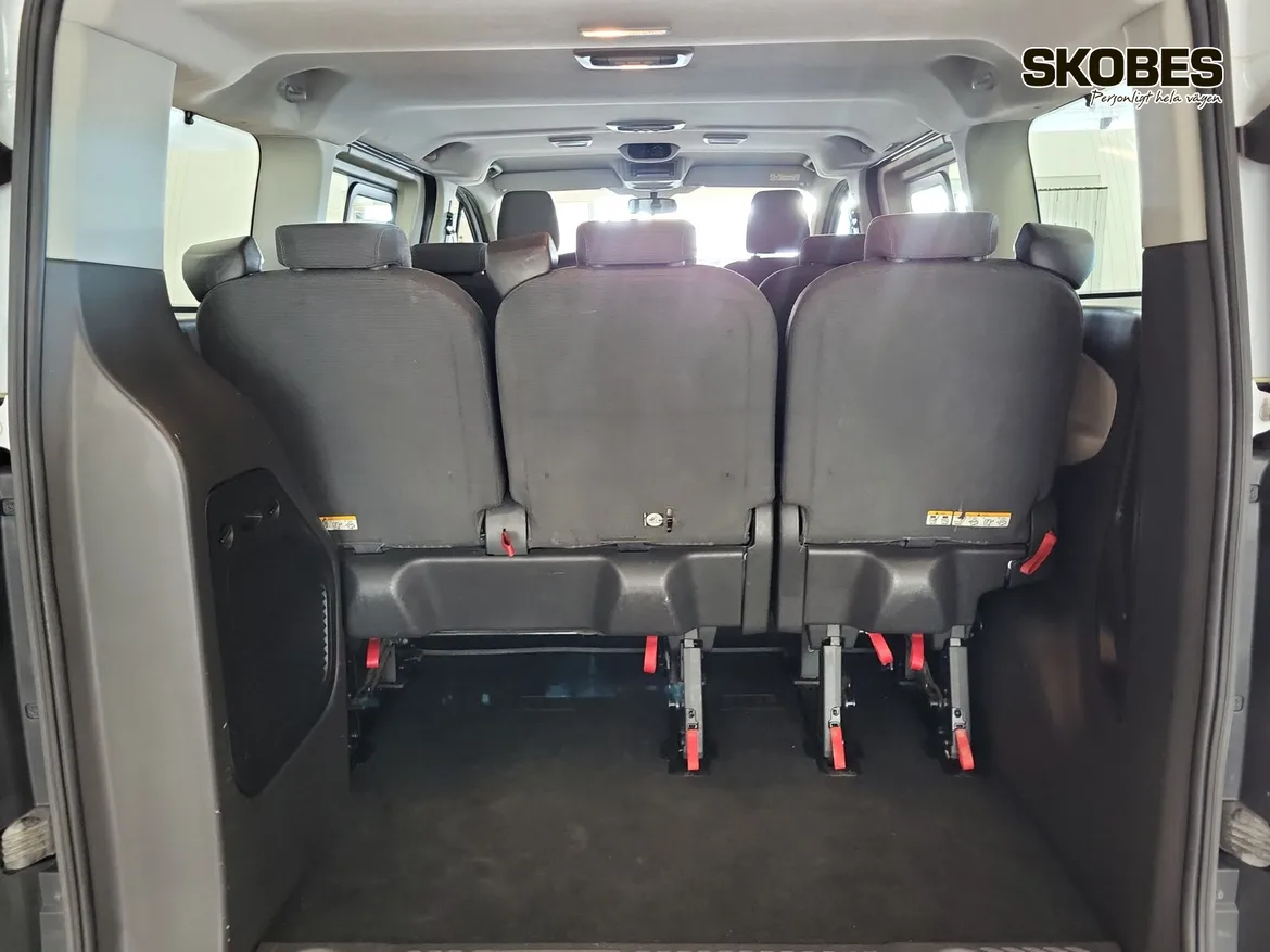 Ford Tourneo Custom 310