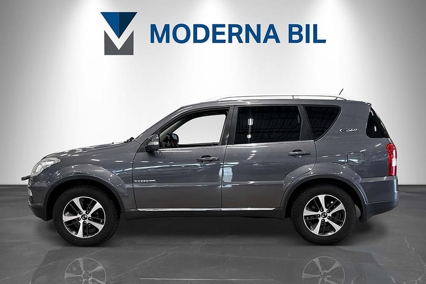 Bild 3 av SsangYong Rexton RX220 2.2 e-XDI 4WD Automat 7-sits Drag 178hk