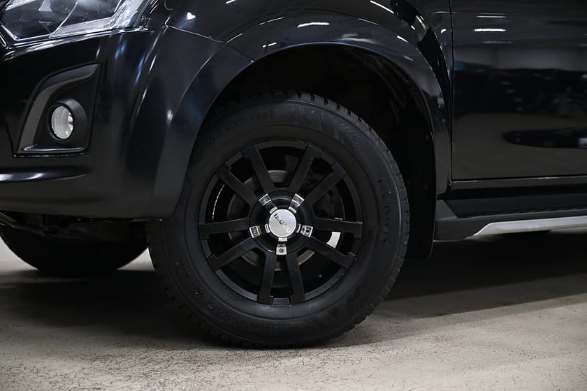 Bild 3 av Isuzu D-Max Crew Cab 163HK Automat|Dubbelhytt|Kåpa|Dubbelgolv|Leasbar|SeUtr!