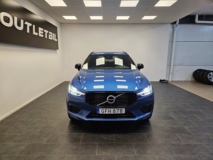 Bild 4 av Volvo XC60 R-Design B4 197hk AWD 4x4 Läder Navi Backkamera Drag