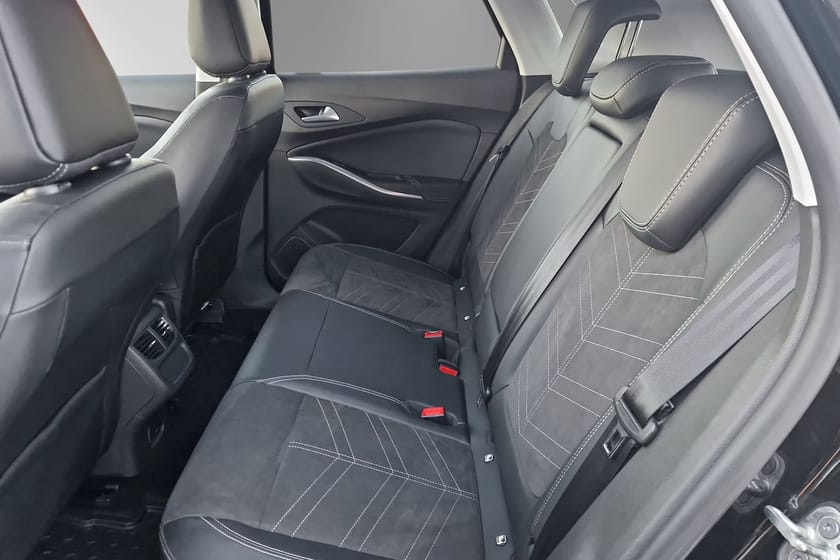 Bild 5 av Opel Grandland Hybrid4 AWD Laddhybrid 300hk