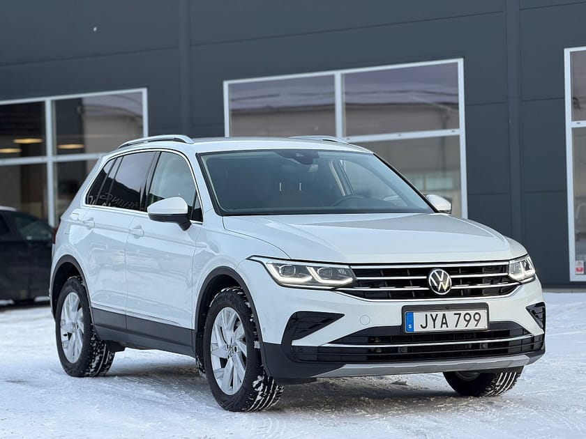 Bild 4 av Volkswagen Tiguan eHybrid 1.4 TSI Drag 360 Kamera Navi Moms